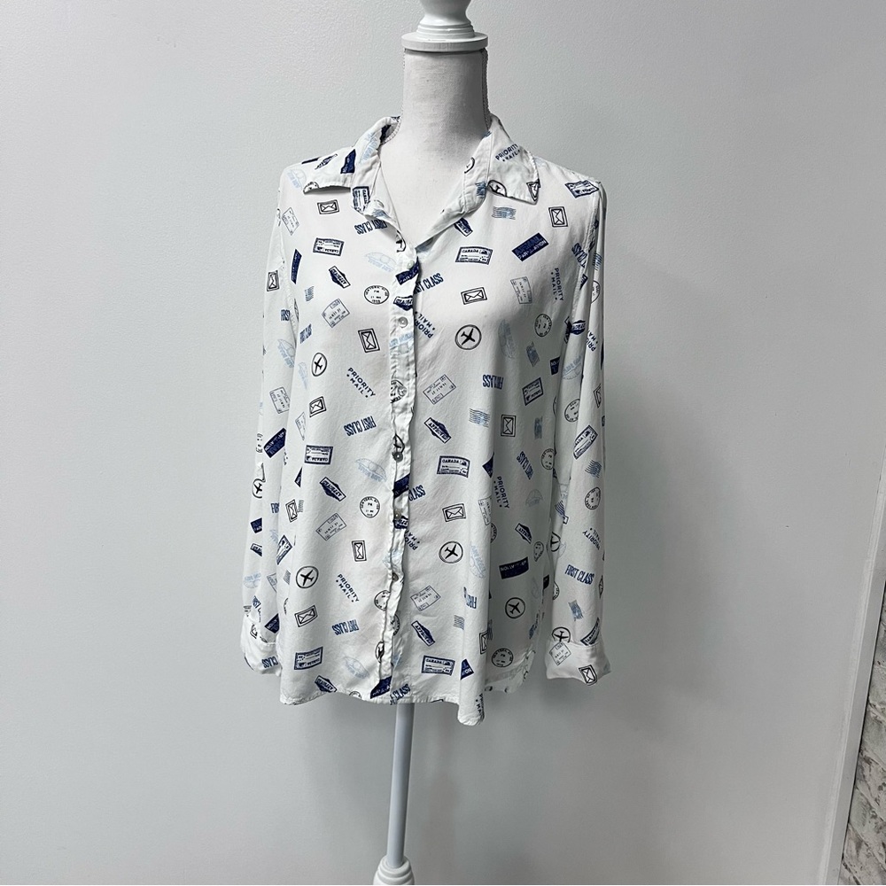 Jet Setter Tab Long Sleeve Button Down White/ Blue Blouse Jane & Delancey Large